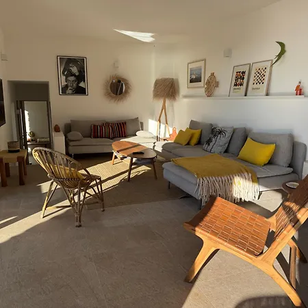 La Nausikaa A Benat בורם-לה-מימוזה